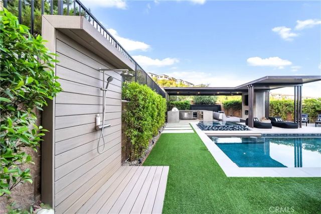 20431 W Windsor Lane, Porter Ranch, CA 91326