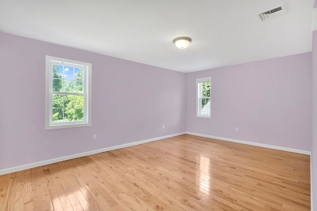 990 Frank Smith Rd, Longmeadow, MA 01106