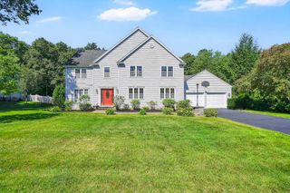 990 Frank Smith Rd, Longmeadow, MA 01106