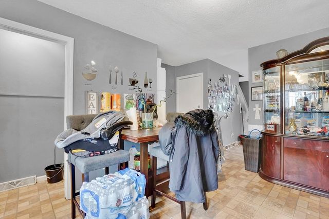 536-538 Union St, Springfield, MA 01109