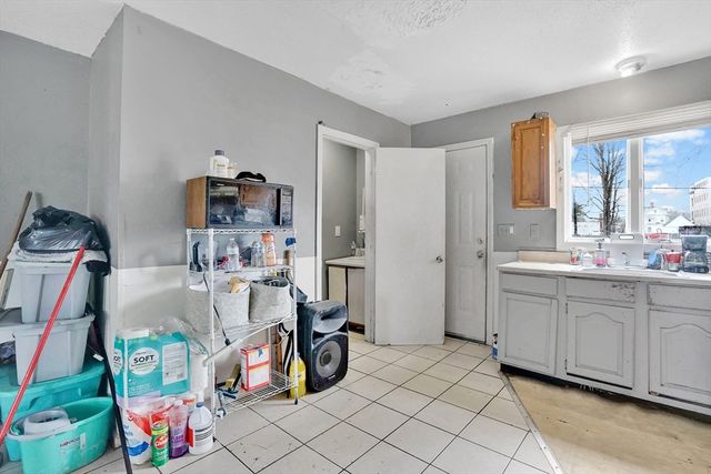 536-538 Union St, Springfield, MA 01109