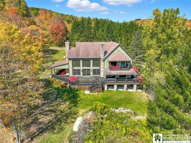 6753 Poverty Hill Road, Ellicottville, NY 14731