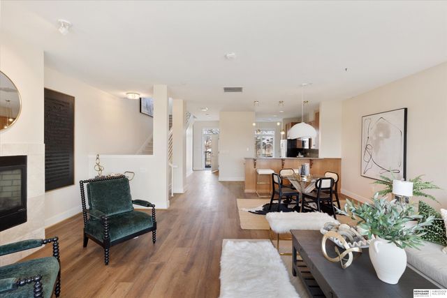 723 Riverfront Drive, Omaha, NE 68102