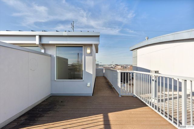 723 Riverfront Drive, Omaha, NE 68102