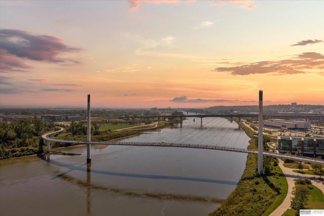 723 Riverfront Drive, Omaha, NE 68102