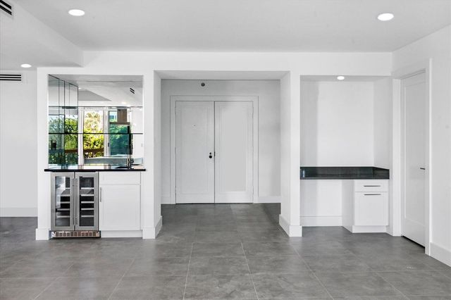 2778 S Ocean Boulevard 203s, Palm Beach, FL 33480