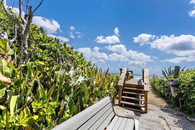2778 S Ocean Boulevard 203s, Palm Beach, FL 33480