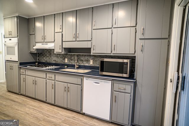 390 Stoneridge Way, Fayetteville, GA 30215