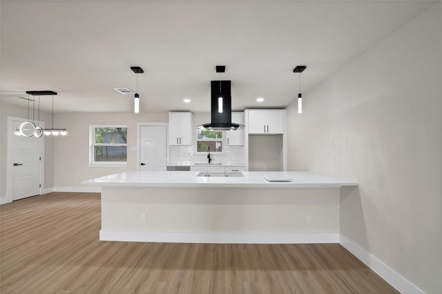 6224 Highland Hills Drive, Dallas, TX 75241
