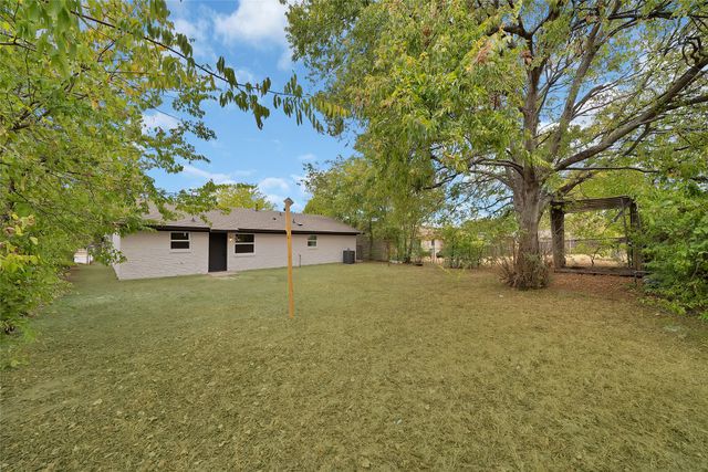 6224 Highland Hills Drive, Dallas, TX 75241