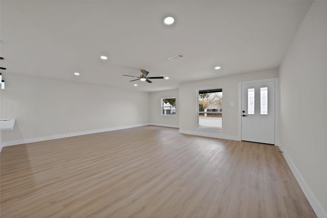 6224 Highland Hills Drive, Dallas, TX 75241
