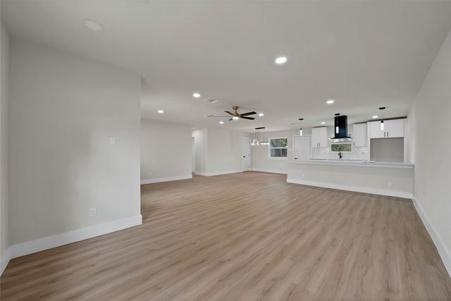 6224 Highland Hills Drive, Dallas, TX 75241