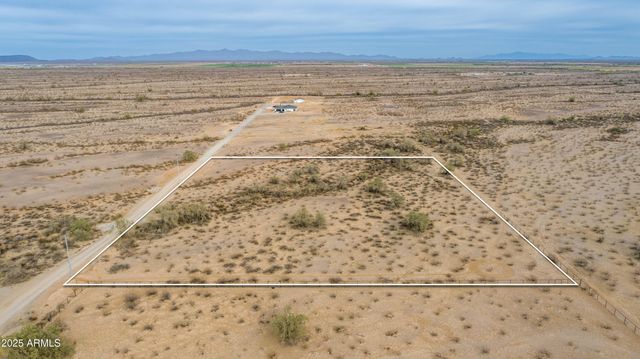 41023 W georgia Avenue 00, Tonopah, AZ 85354