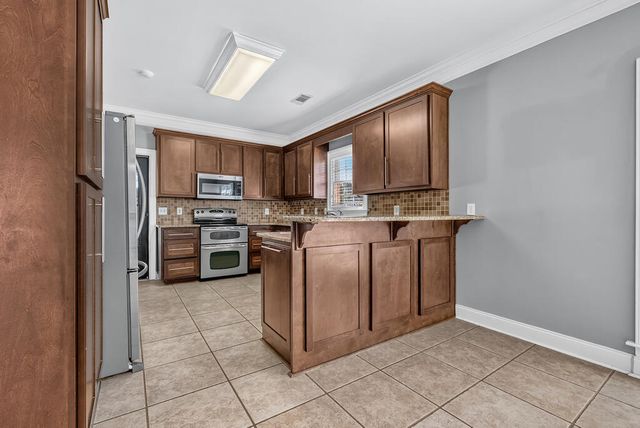 126 Boulder Creek, Smiths Station, AL 36877