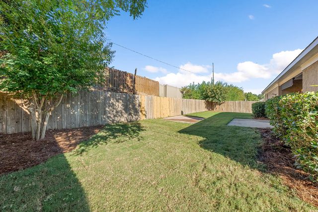 126 Boulder Creek, Smiths Station, AL 36877