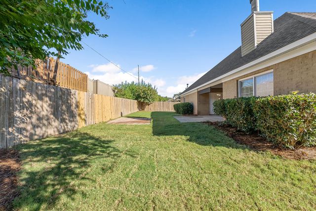 126 Boulder Creek, Smiths Station, AL 36877