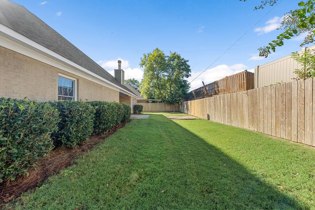 126 Boulder Creek, Smiths Station, AL 36877