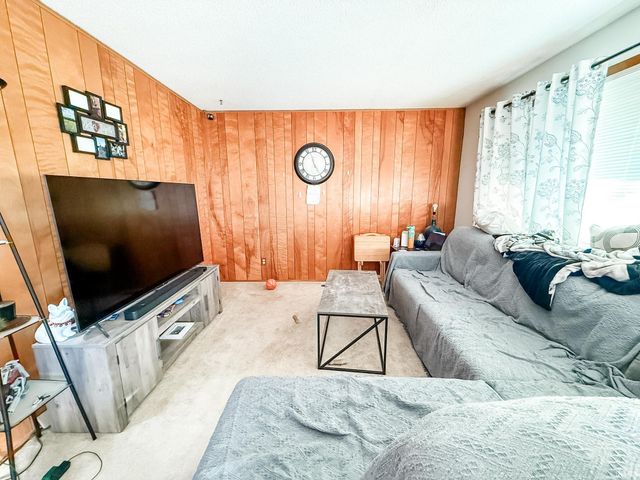 1804 Pontiac Drive, Kokomo, IN 46902