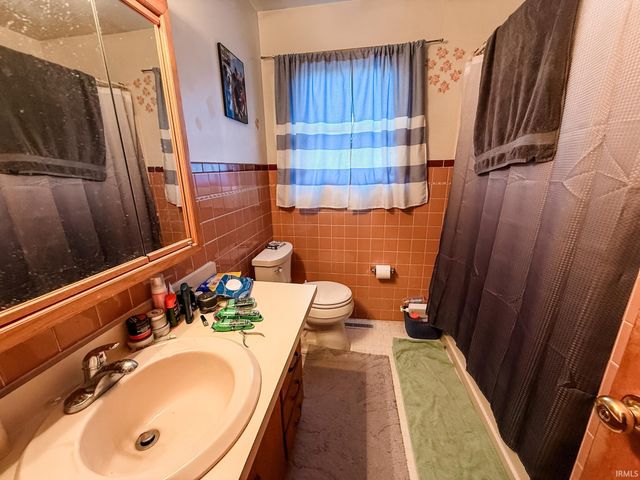 1804 Pontiac Drive, Kokomo, IN 46902