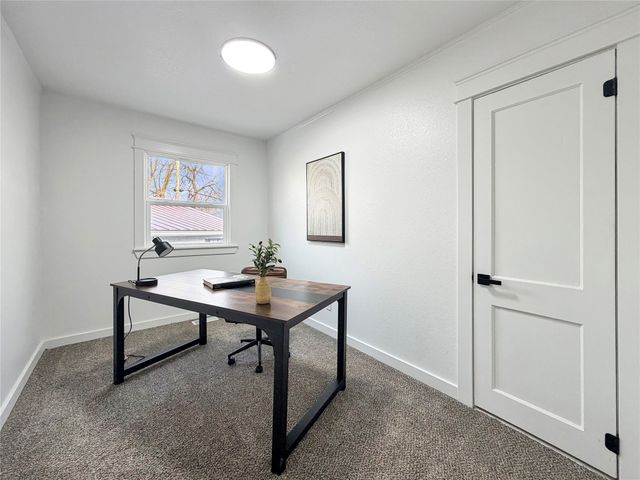 5820 Francis Avenue, Des Moines, IA 50322