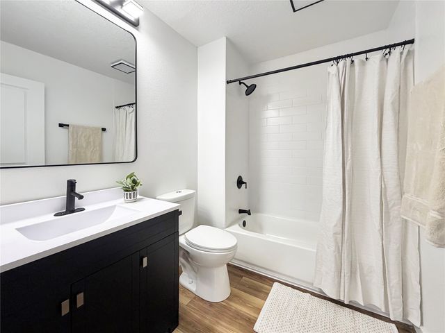 5820 Francis Avenue, Des Moines, IA 50322