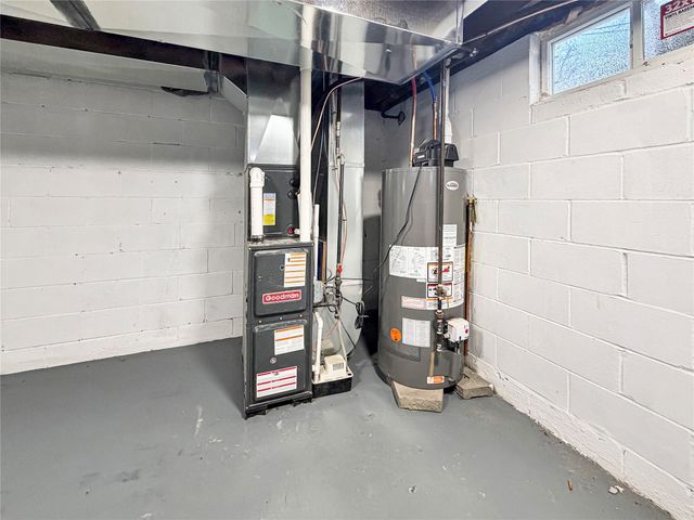 5820 Francis Avenue, Des Moines, IA 50322