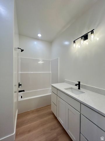 431 W CENTER ST, Gunnison, UT 84634