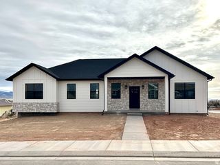 431 W CENTER ST, Gunnison, UT 84634