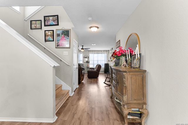 9239 Everton, San Antonio, TX 78245