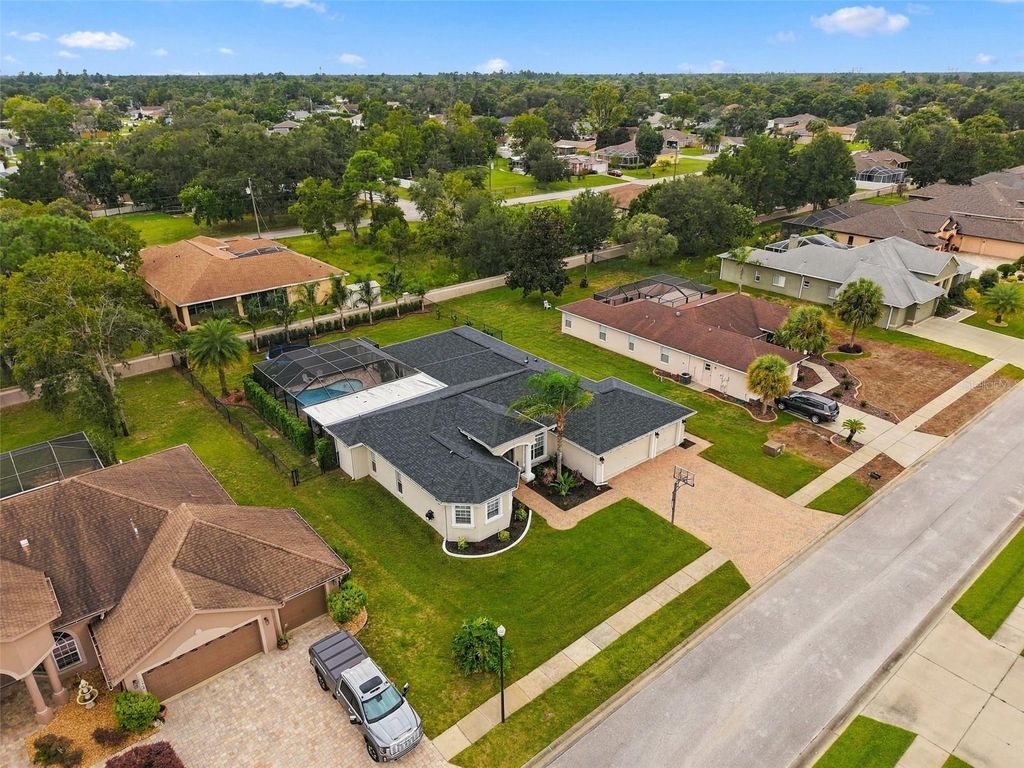 Image 71 of property listing at 13396 TWINBERRY DRIVE, Spring Hill, FL 34609