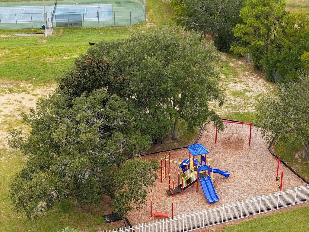 Image 88 of property listing at 13396 TWINBERRY DRIVE, Spring Hill, FL 34609