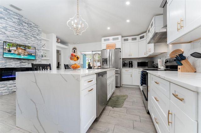 10727 DEEPBROOK DR, Riverview, FL 33569