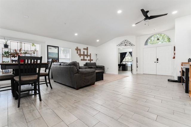 10727 DEEPBROOK DR, Riverview, FL 33569