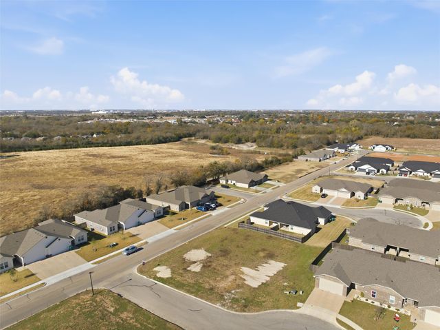 700 Sugar Mill Court, Robinson, TX 76706