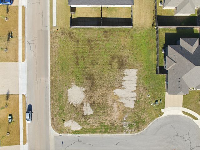 700 Sugar Mill Court, Robinson, TX 76706