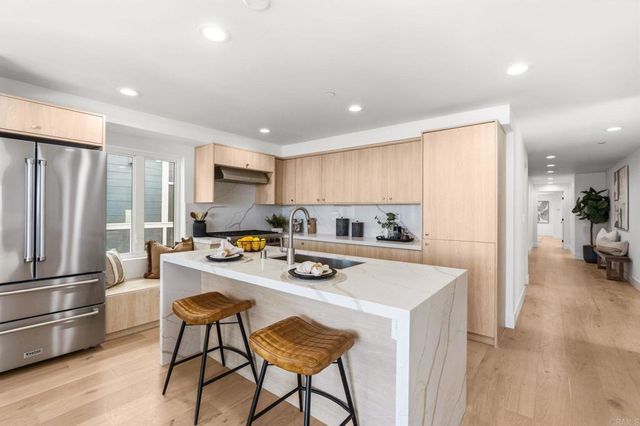 212 S Pacific Street, Oceanside, CA 92054