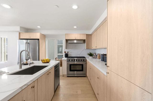 212 S Pacific Street, Oceanside, CA 92054