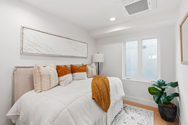 212 S Pacific Street, Oceanside, CA 92054