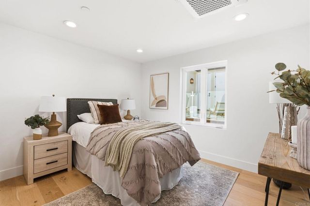 212 S Pacific Street, Oceanside, CA 92054