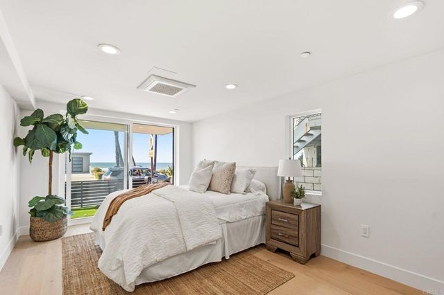 212 S Pacific Street, Oceanside, CA 92054