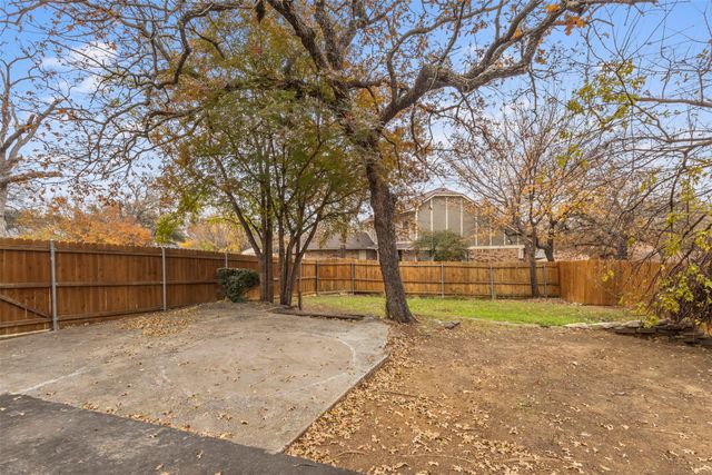 4 Hickory Hills Boulevard, Hickory Creek, TX 75065