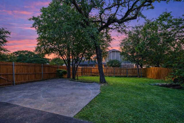 4 Hickory Hills Boulevard, Hickory Creek, TX 75065