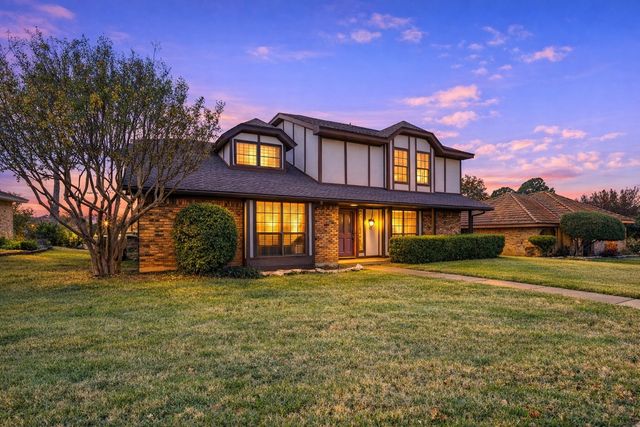 4 Hickory Hills Boulevard, Hickory Creek, TX 75065