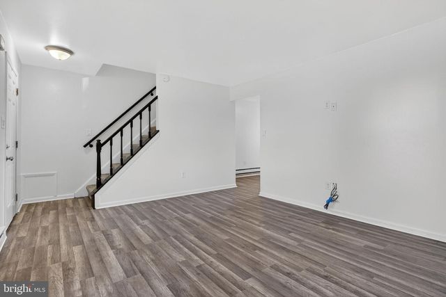 1077 MONTICELLO LN, Lancaster, PA 17603