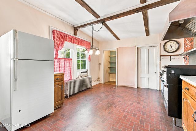 80 Main Street, Keyport, NJ 07735