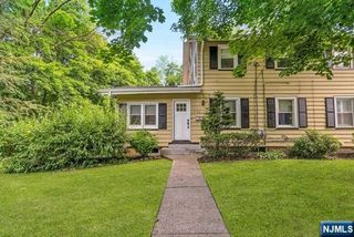 132 Hollywood Avenue, Ho-ho-kus, NJ 07423