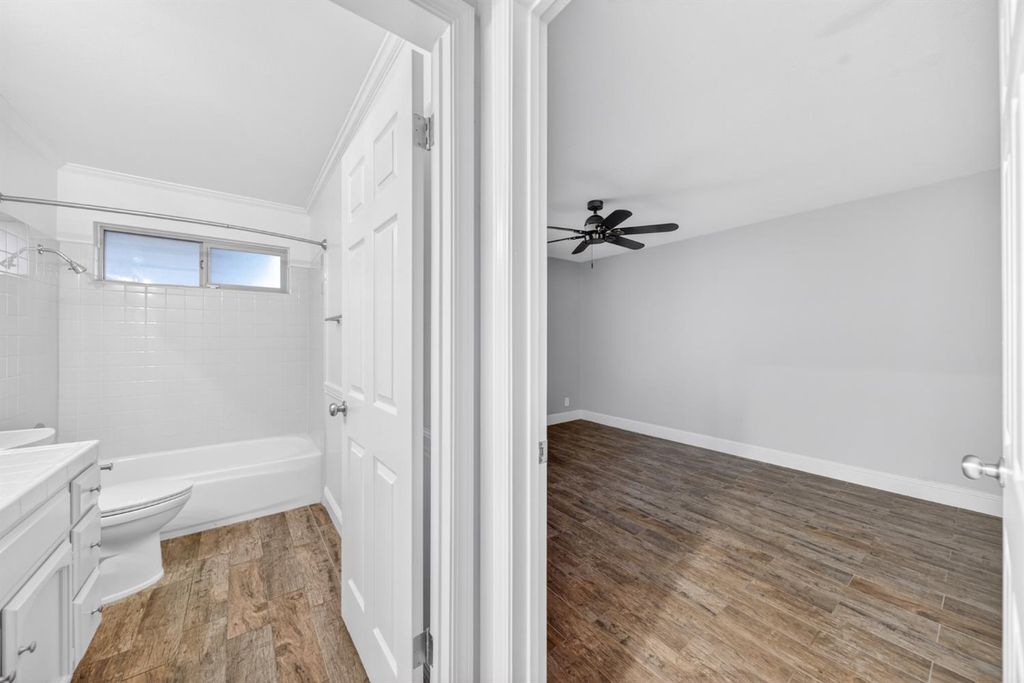 Image 29 of property listing at 333 W Bullard Avenue # 103, Fresno, CA 93704