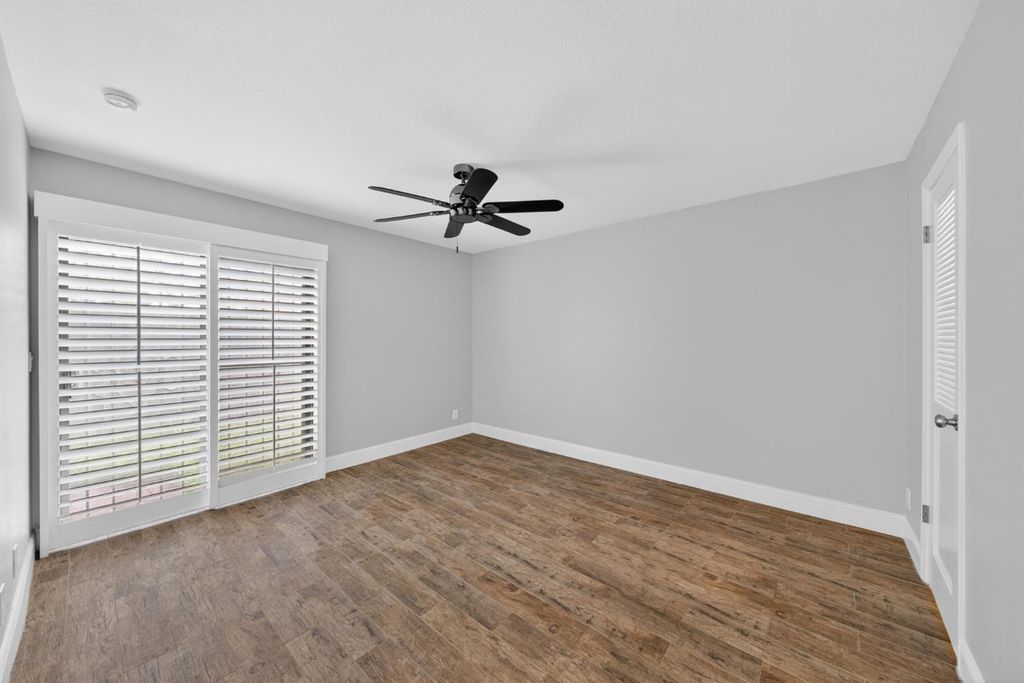 Image 32 of property listing at 333 W Bullard Avenue # 103, Fresno, CA 93704