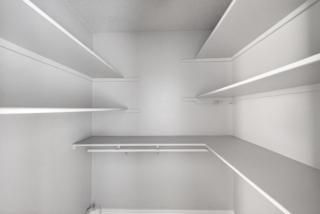 Image 33 of property listing at 333 W Bullard Avenue # 103, Fresno, CA 93704