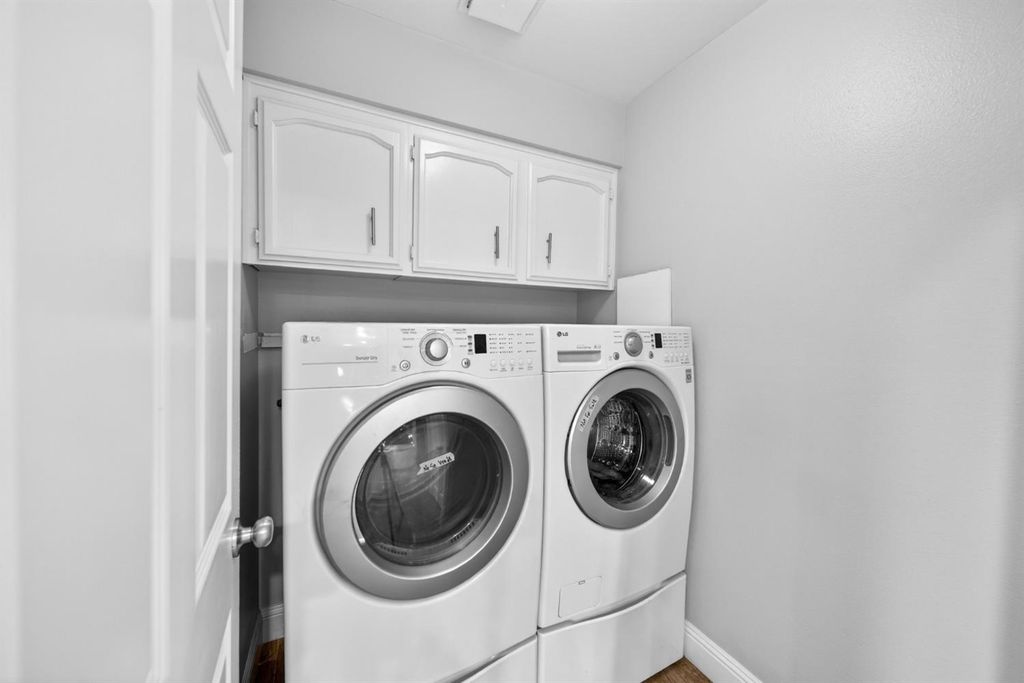 Image 35 of property listing at 333 W Bullard Avenue # 103, Fresno, CA 93704